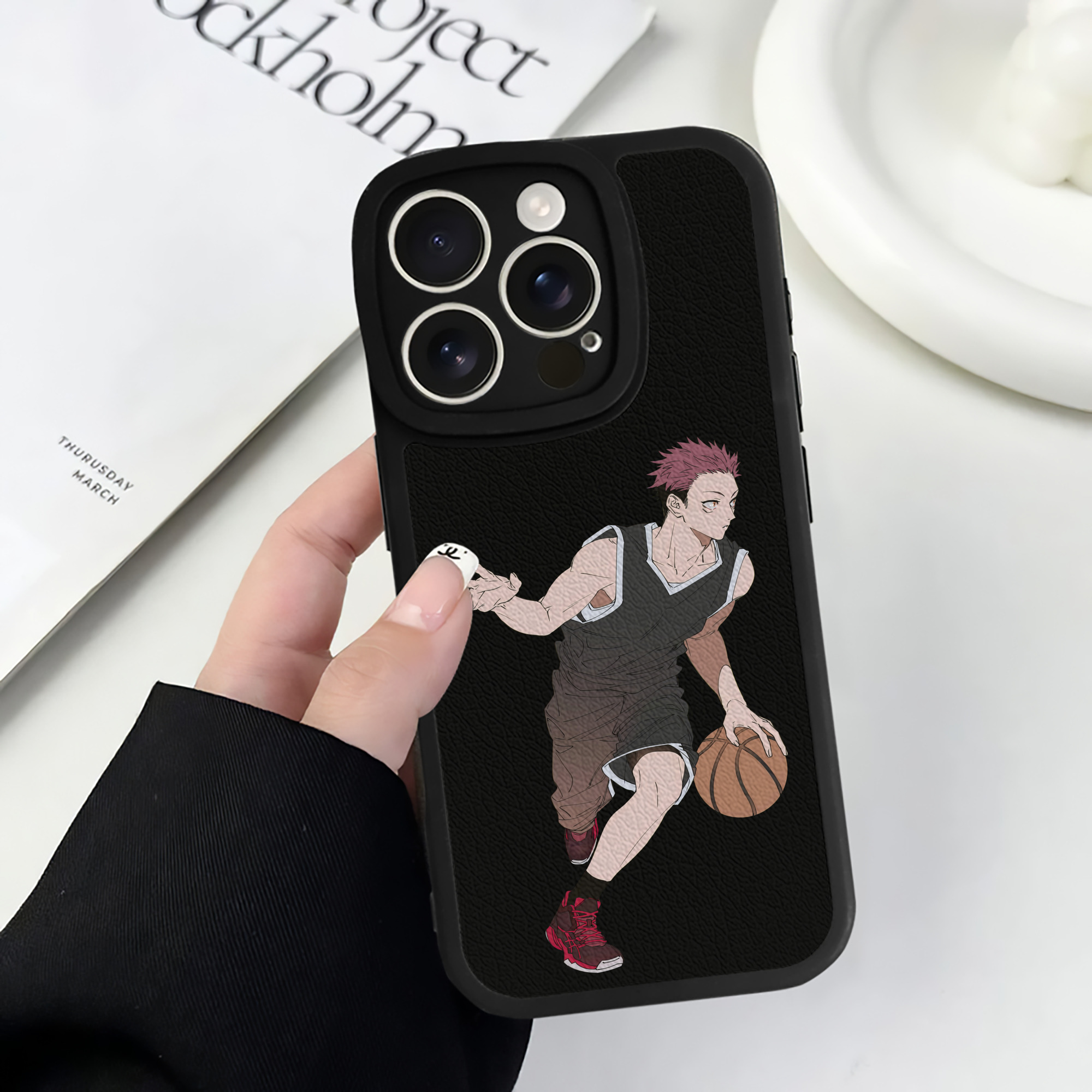 （画像用） 呪術廻戦 Jujutsu Kaisen 【iPhone 16シリーズ対応】シリコンスマホケース（レザー調） 材質：シリコン
